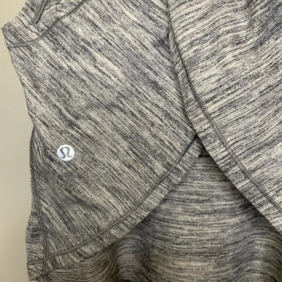 Lululemon athletica Grey Crossed Open Back Skull and Crossbones Tank Top Size 4 - Picture 4 of 5
